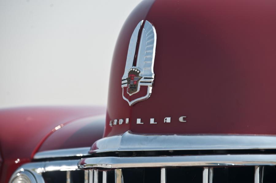  Cadillac Series 62 Convertible Coupe 1942 года  (фото 7 из 48)